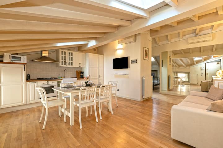 Historic Charm With Exposed Beams Ac In Bergamo - Bergamo