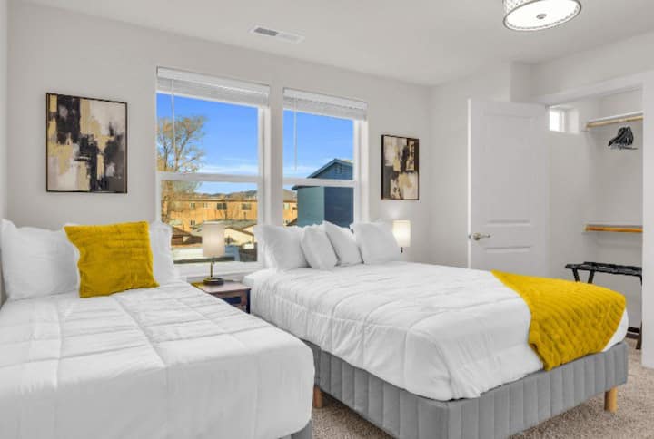 Tranquil Haven|2 Br| 2.5 Baths|3tvs|sleeps 7 - Reno, NV