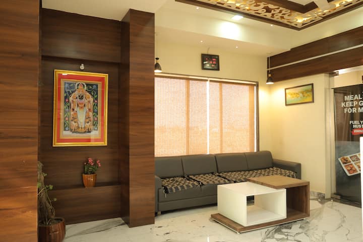 Hotel Vraj Inn-peaceful Stay - Best Budget Dwarka - Dwarka