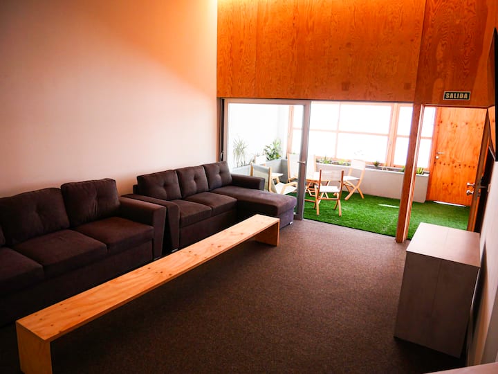 The Grand Garden Loft · 10 Pax · Jardín úNico - Navarra