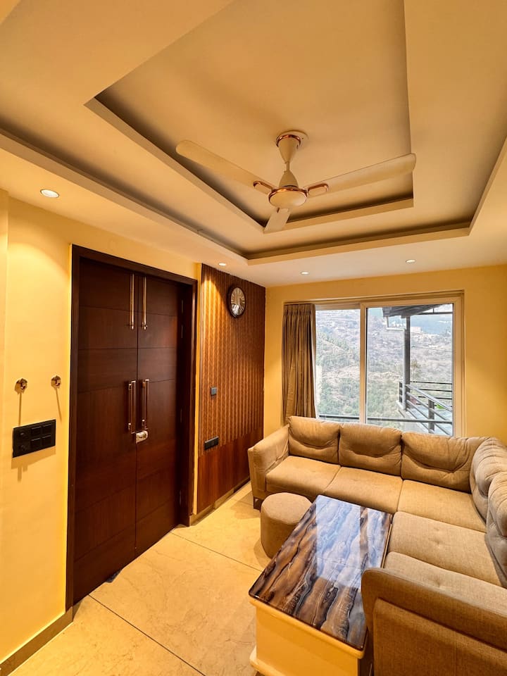 Mussoorie Window View - A Cozy Cottage - Mussoorie