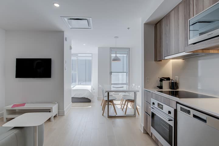 Petit Bijou En Plein Cœur De Griffintown - Brossard