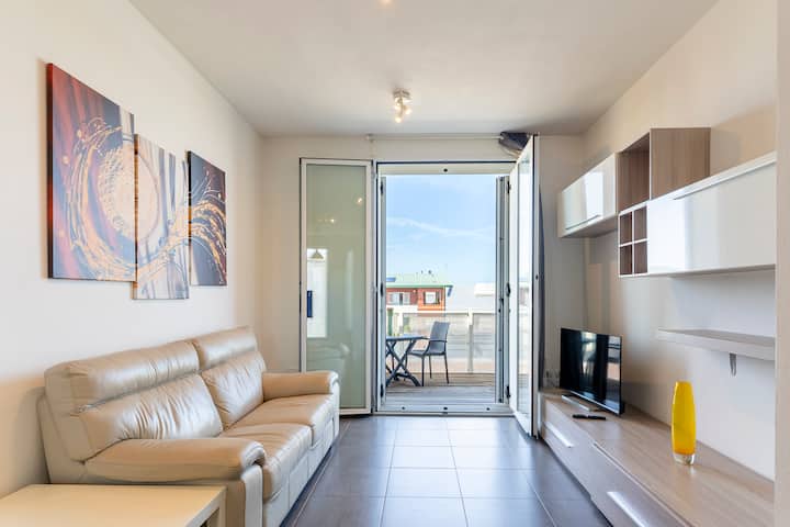 Guesthost - Bright Balcony Apt With Sea-view - Livorno
