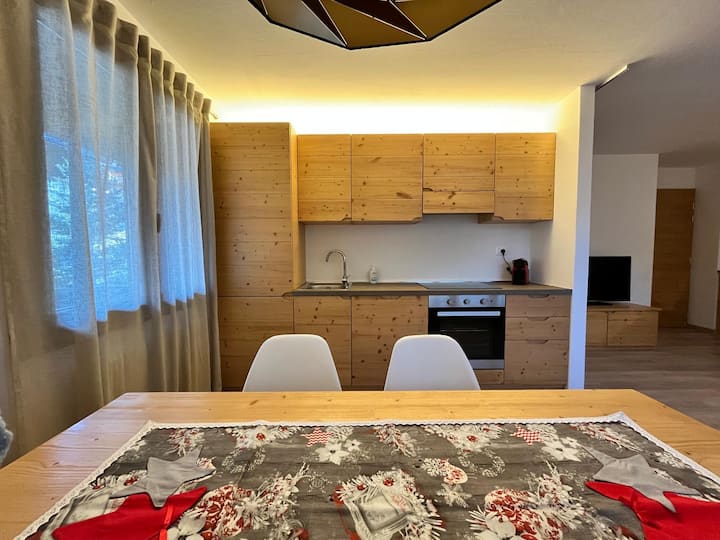 Appartamento Alpino Con Stufa E Balcone - Pozza di Fassa