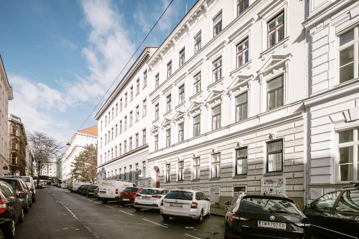 Right By Metro, 1br, Vienna Charme, 1month+, Ap.40 - Vienna