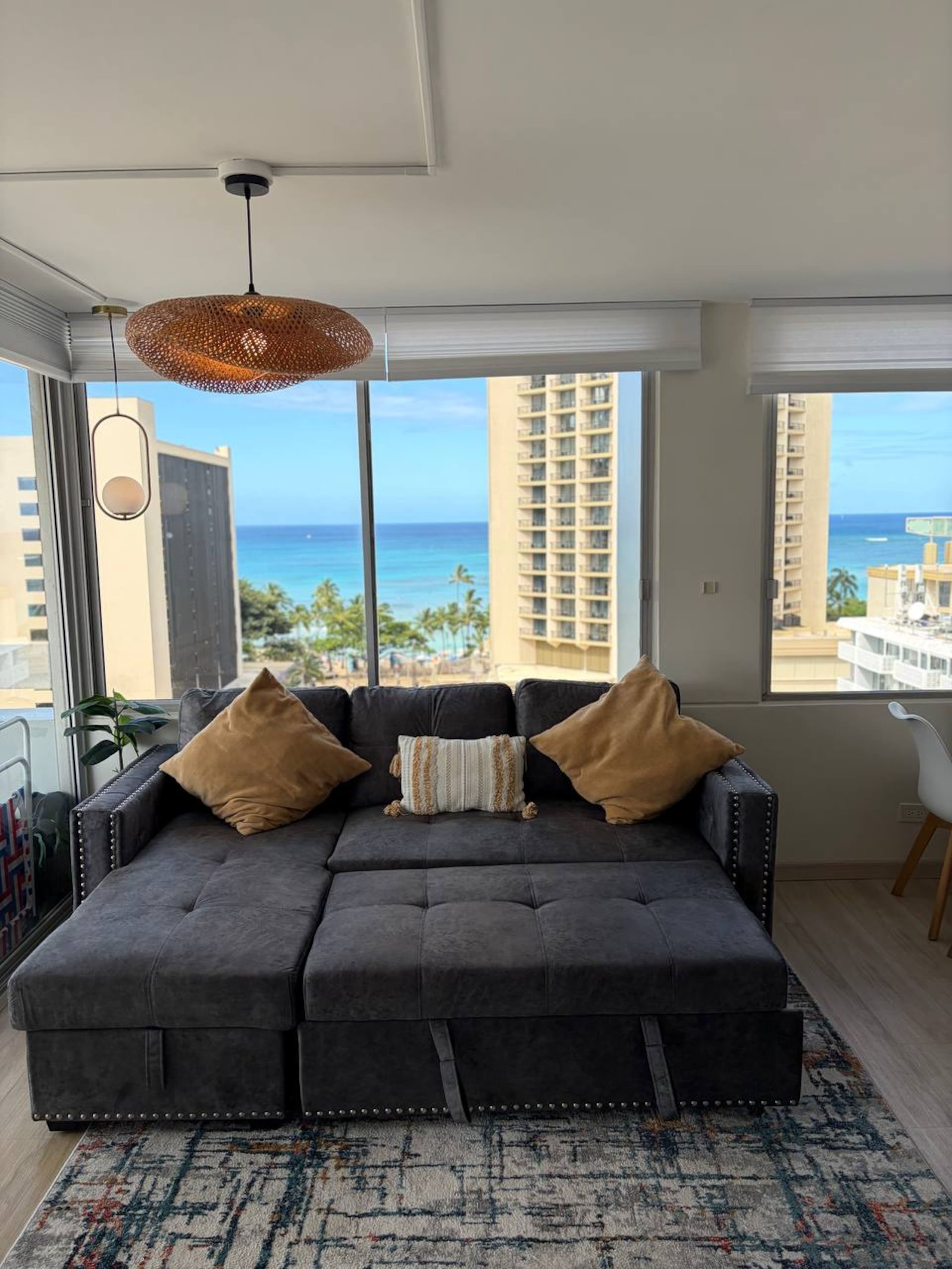 12th Floor Ocean View - 5 min to Waikiki Beach - Image 3