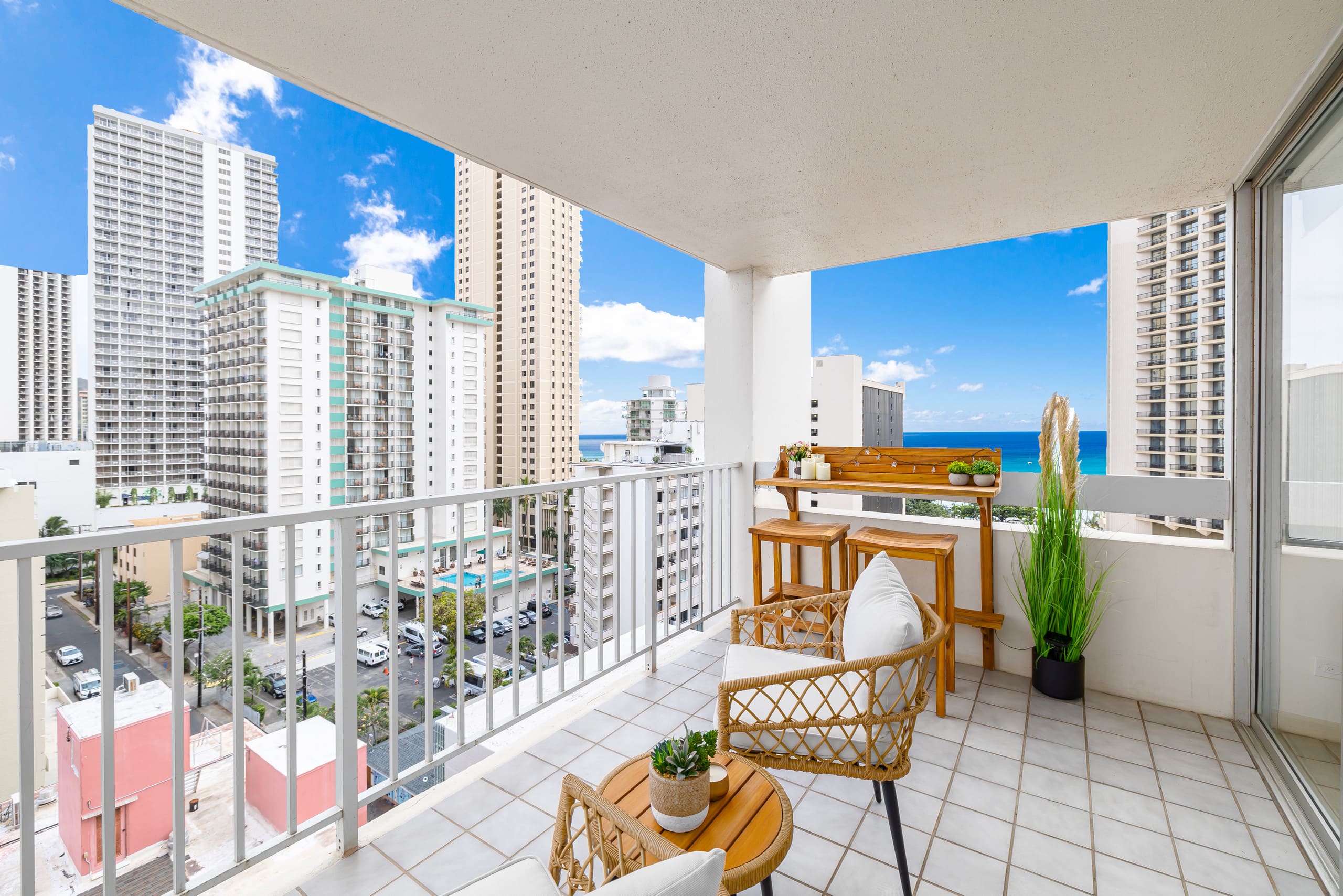 12th Floor Ocean View - 5 min to Waikiki Beach - Image 22