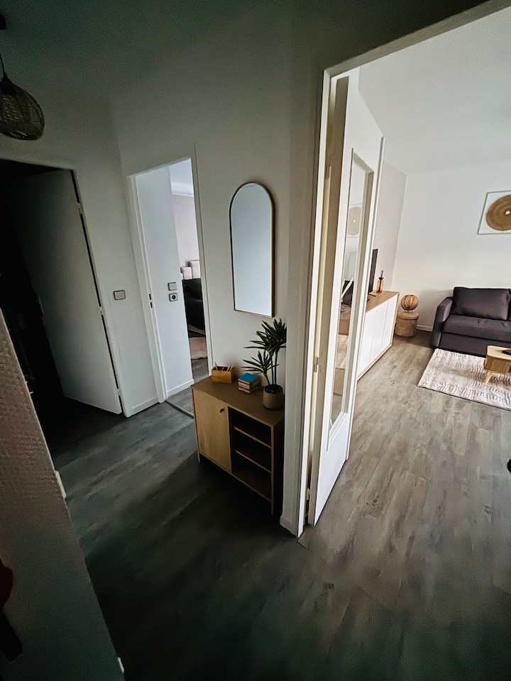 F2 De 47 M² Avec Balcon – Sécurisée & Parking - Mont-Saint-Aignan