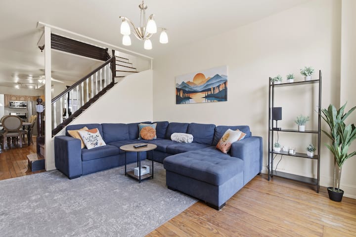 King Beds | Home Gym | Ev Charger | Full Kitchen - Towson University, Towson