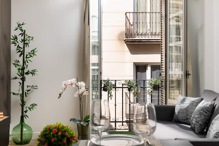 Stylish & Newly Renovated Retreat In Málaga Centre - Málaga