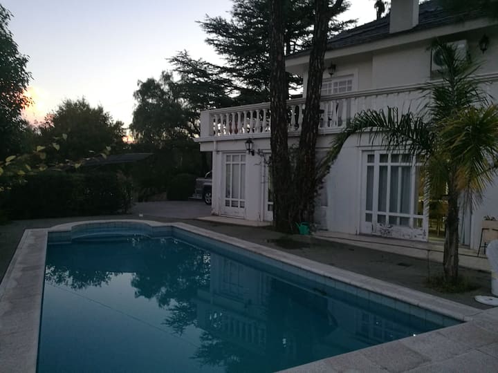 Gran Chalet En Villa Carlos Paz - Villa Carlos Paz