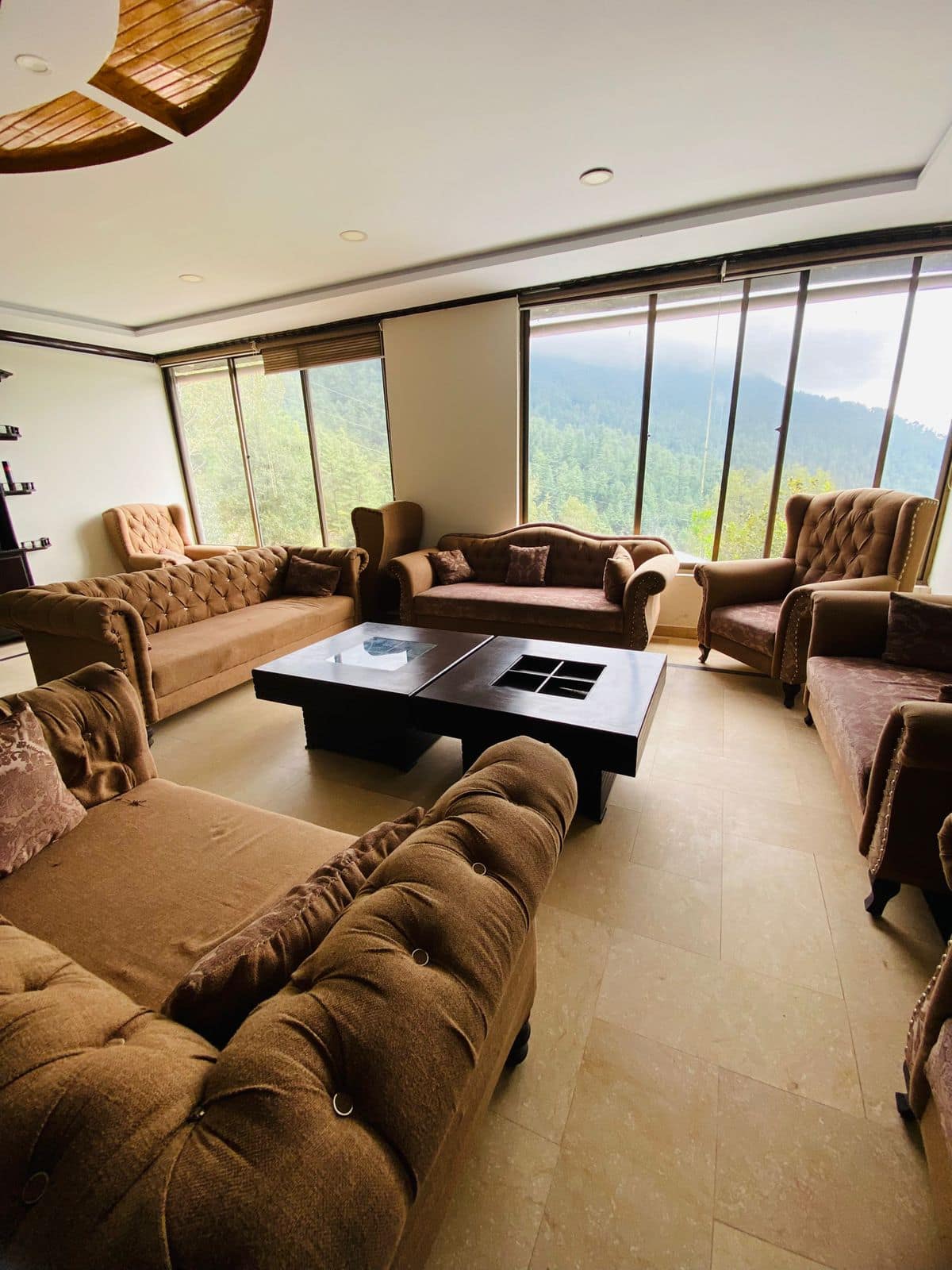 Exclusive 5BR Stay | Spacious & Fully Equipped