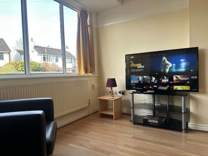 Relaxed Living Close To Preston Centre - プレストン