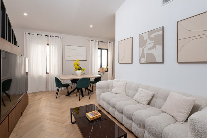 New - Appartement Moderne 2 Chambres/2 Sdb - アンティーブ