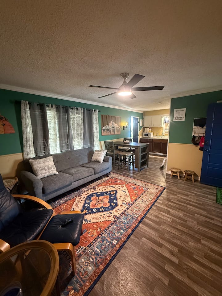 Cute And Quiet Little House Across From Church - Abilene, TX