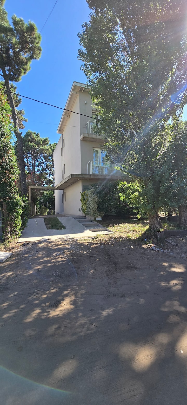 2° Piso · Balcón Con Parrilla · 200m Del Mar - Pinamar