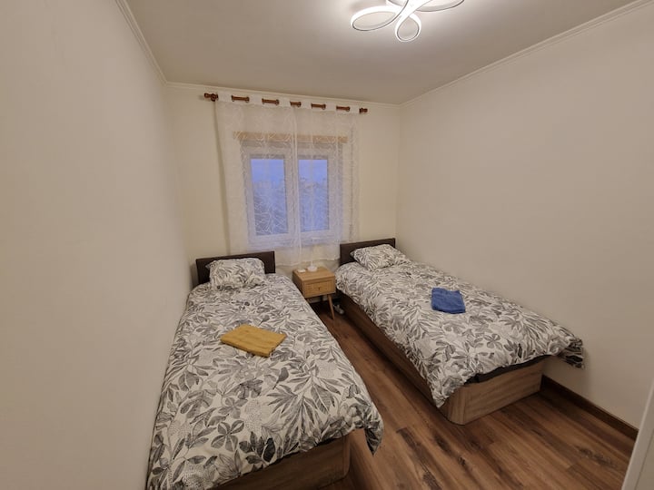 Dhomë gjumi 2