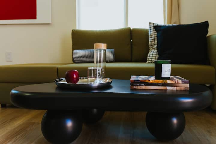 F2_japandy_minimalist Guesthouse - Garden Grove, CA