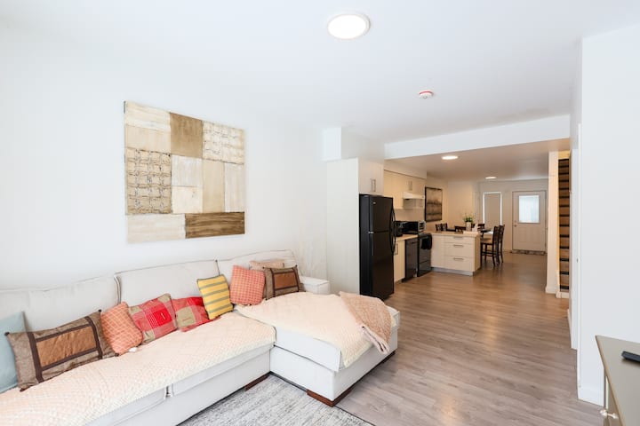 Highriver Retreat | Near Falls & Wine Country - Welland