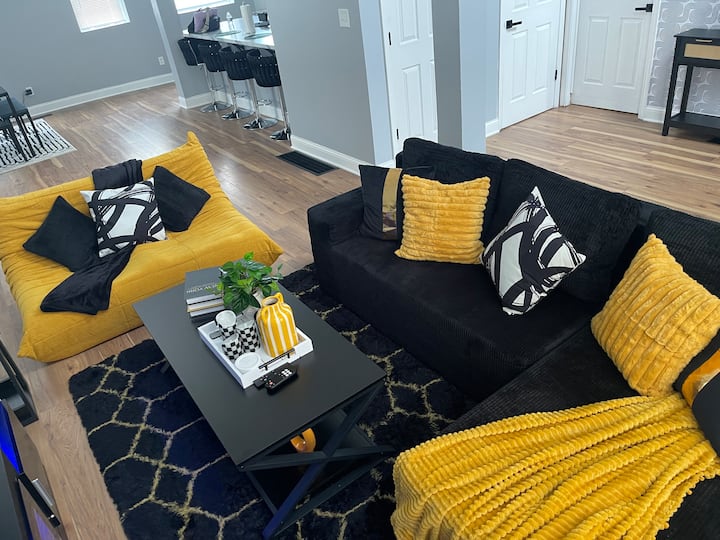 Maple Executive Suite|cwe 3br Retreat - St. Louis, MO