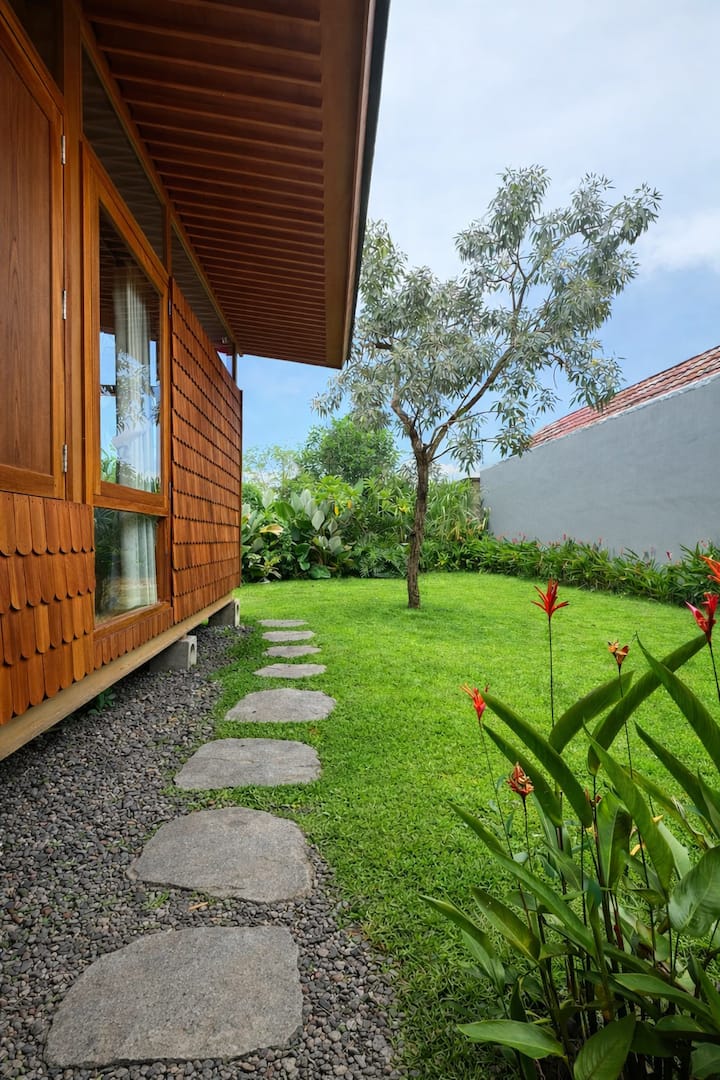 Turterra - Peaceful Wooden Cabin 10 Mins To Ubud - Bali