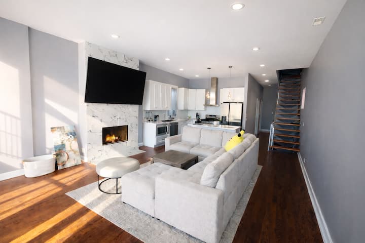 Entire Condo In Chicago, Illinois - Chicago, IL