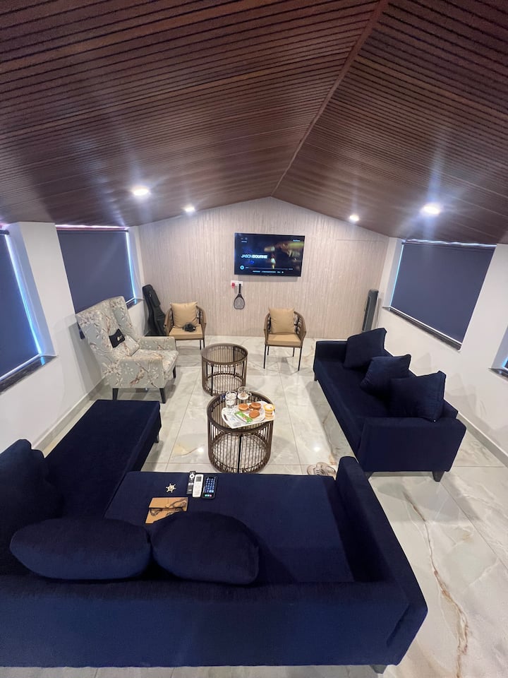 Living room image 1