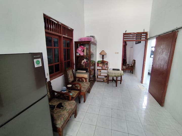 Rumah Sejuk Semi 2 Lantai 3 Kamar - Salatiga