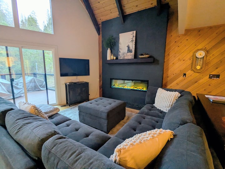 Lakefront A-frame Cabin Near Yosemite - Pine Mountain Lake, CA
