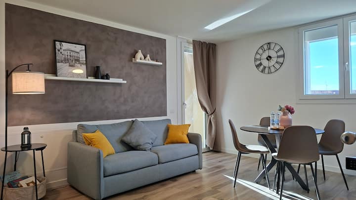 Bright Apartment With Terrace And Free Parking - Mailand