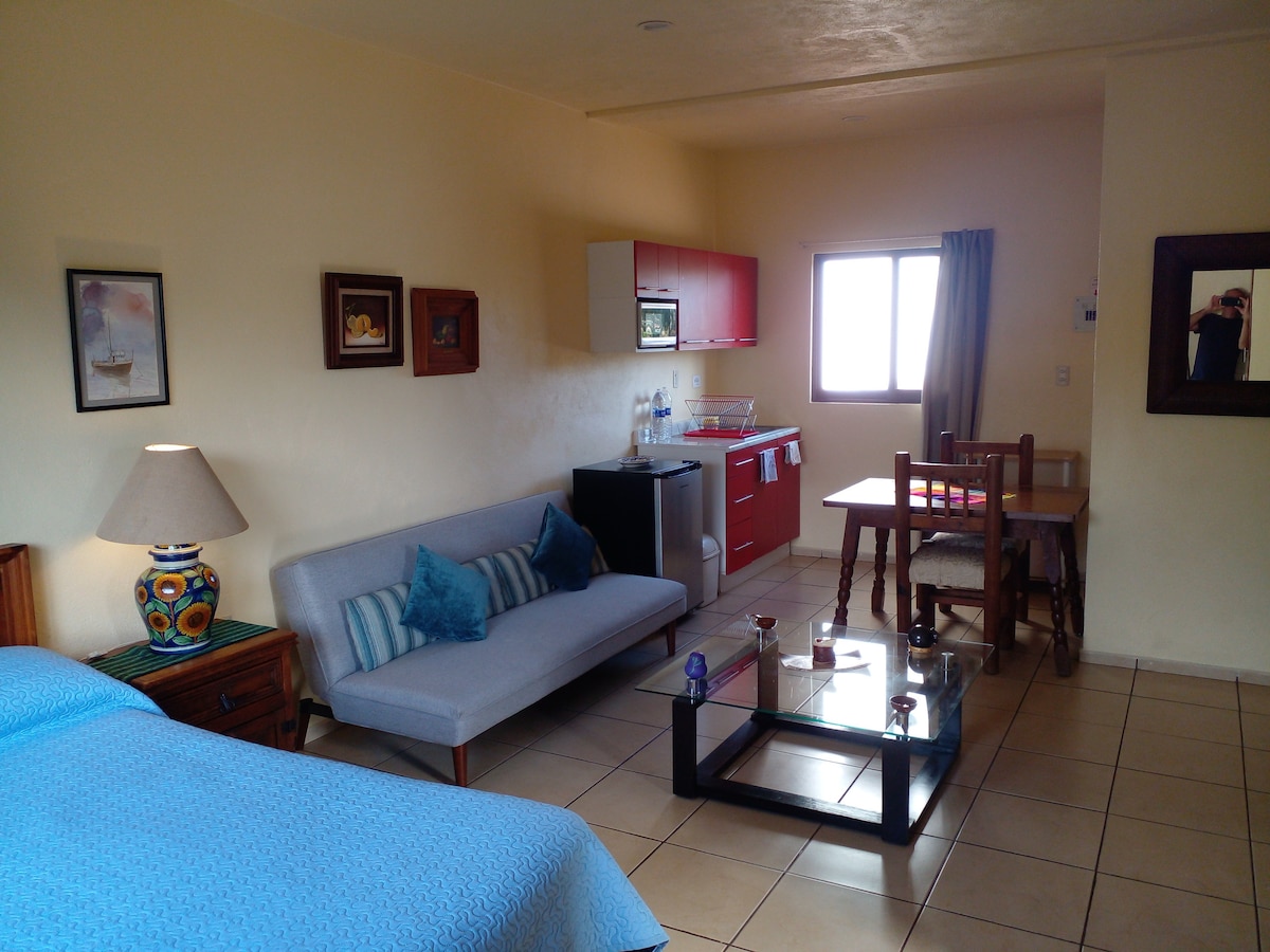 Anuncio de Airbnb popular: LOFT WITH ROOF GARDEN en Cuernavaca