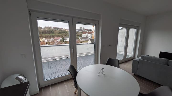 Gemütliche Dachwohnung Mit Balkon - Kaiserslautern