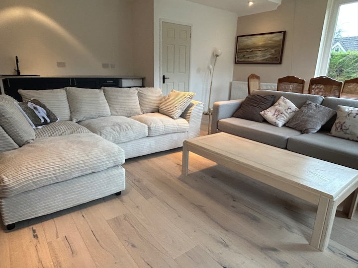Stunning Apartment In Fabulous Location! - Corfe Castle
