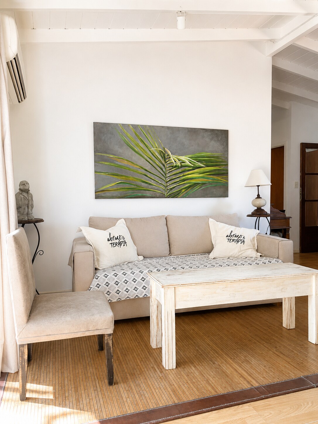 Apartamento de 2 dormitórios no centro de San Isidro