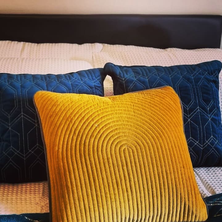 Contractor Friendly Apt - Fast Wi-fi - Crewe