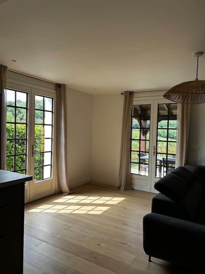 Appartement Entier Dans Une Maison Typique Basque. - Hendaya