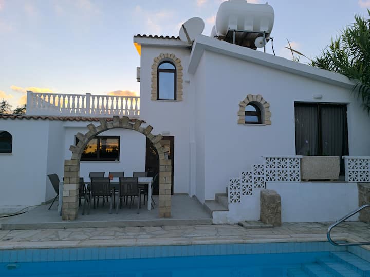 5br Villa Coral Bay Newly Renovated, Private Pool - Paphos