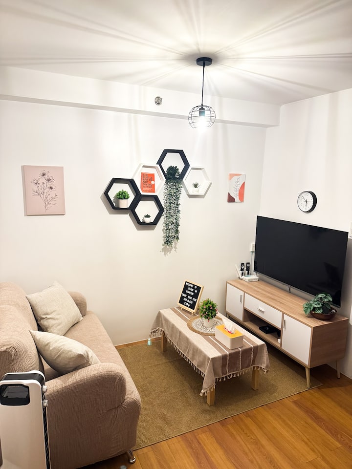 Dajon In Hampton - 1br I Wi-fi I Netflix I Pool - Angono