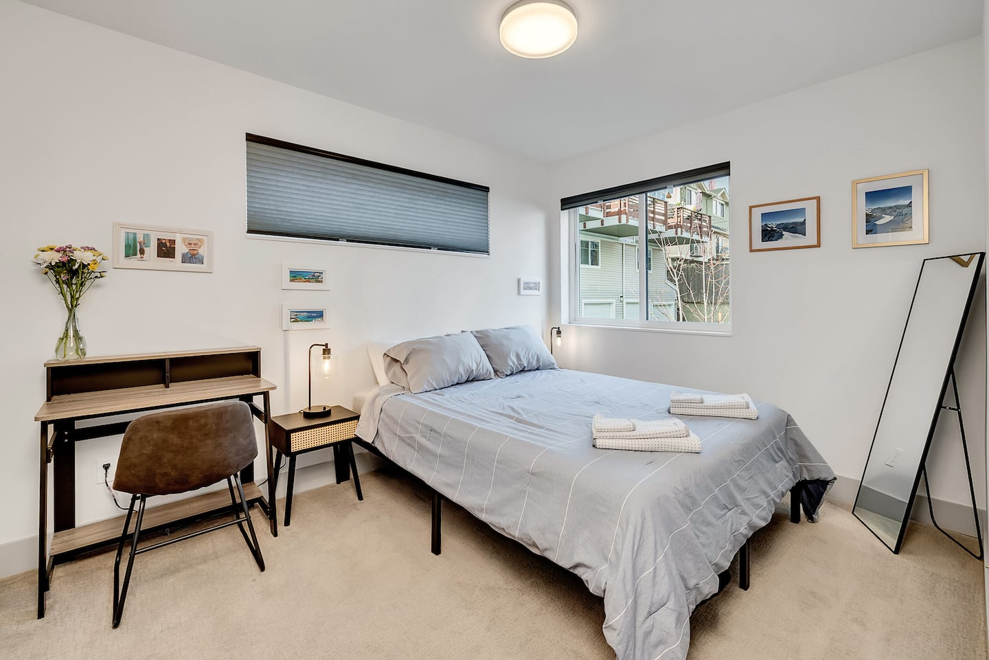 Bright & Cozy 2BR Townhouse – 97 Walk Score