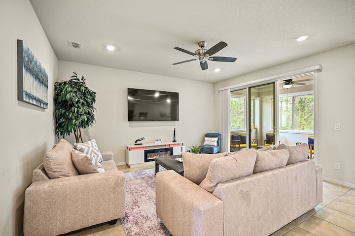 Jax Airport + Beaches Clean & Spacious Stay - Amelia Island, FL