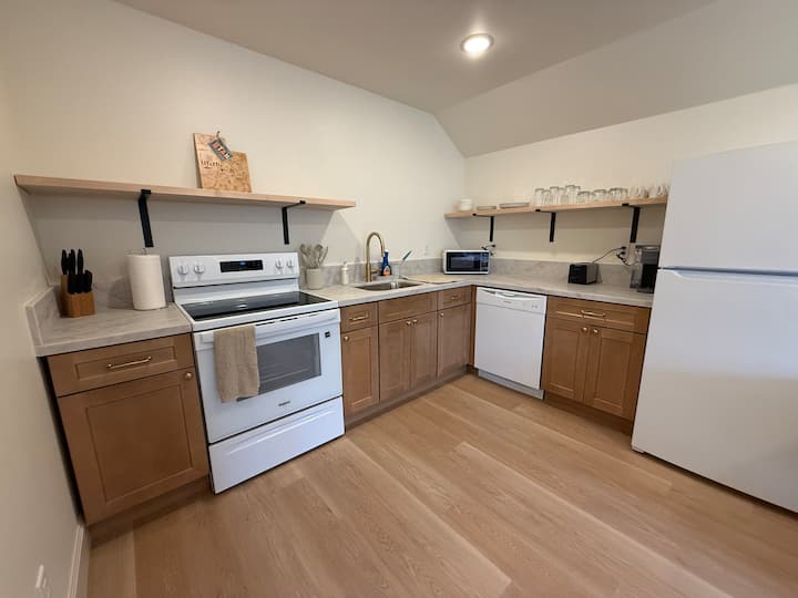 Private Studio Apartment Near Zion & Sand Hollow - Hurricane, UT
