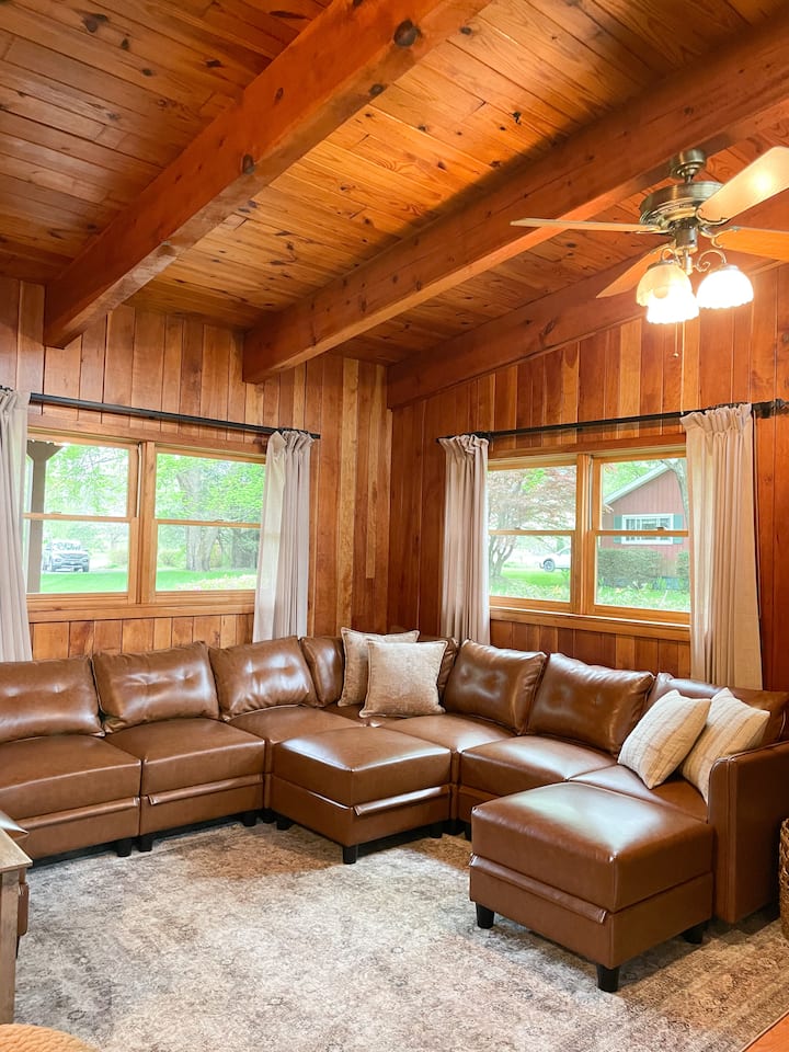 Secluded Mountain Home - Jersey Shore, PA