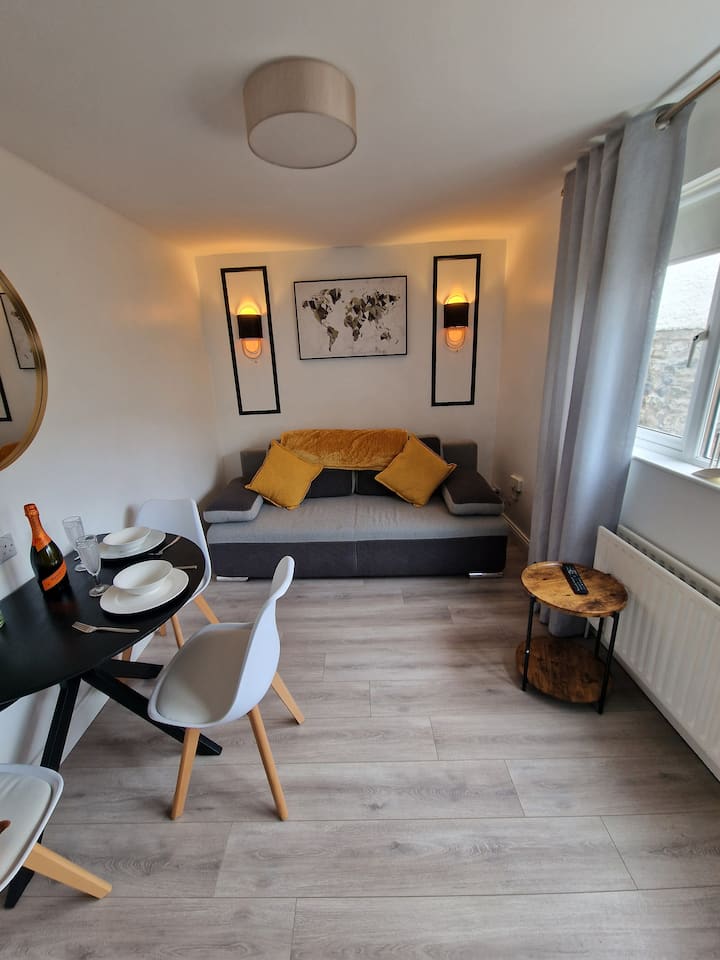 The Wee Snug Portrush. 
Everything You Need! - Portrush