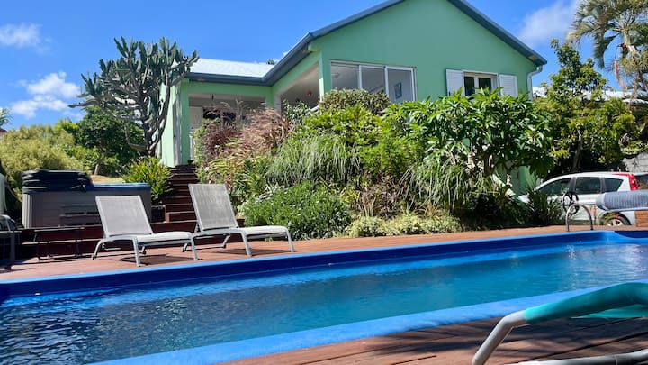 Villa Avec Piscine Et Jacuzzi - Réunion