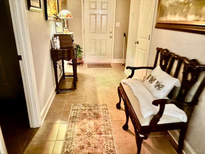 Cozy Cottage Only Minutes From Beautiful Cullman . - Cullman, AL