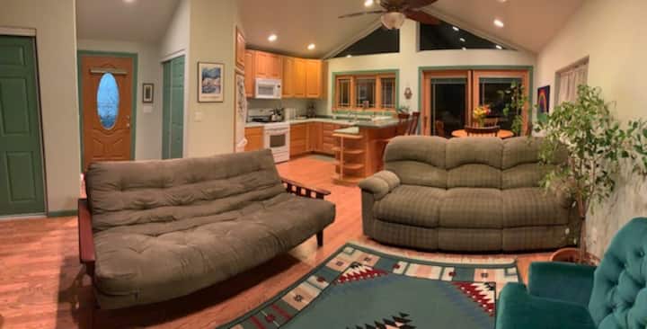 Country Studio, Peaceful Retreat - Ashland, OR