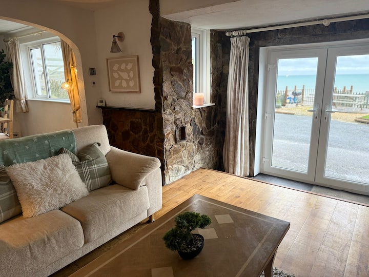 Portreath Beach And Seaview House - Porthtowan