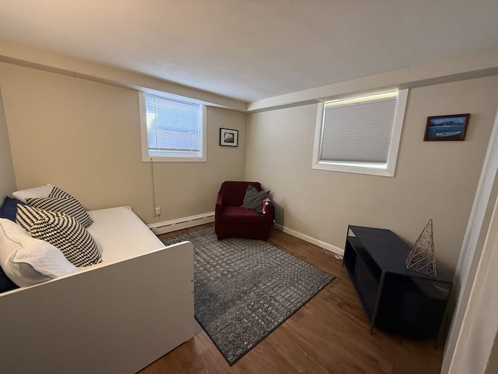 Cozy 2br Suite W/full Kitchen + In-unit Laundry - Boston, MA