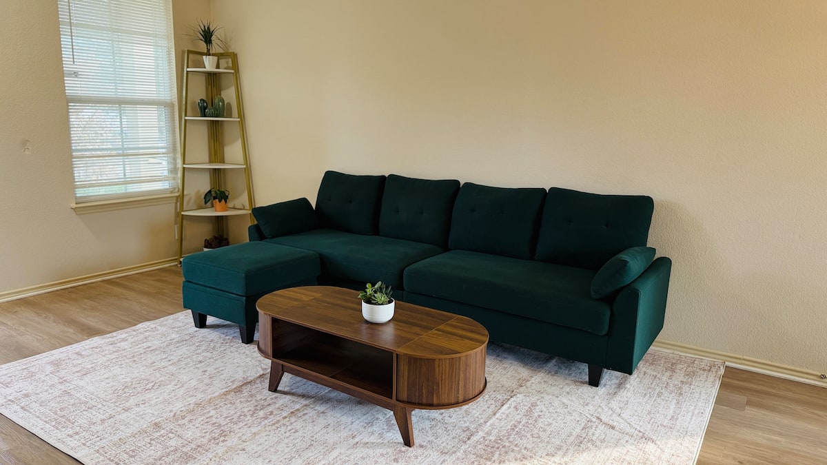 Black & White Room — Tech Ridge, North Austin — Masaya Hospitality