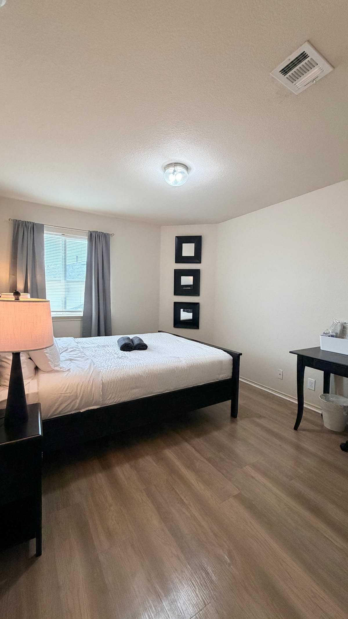 Black & White Room